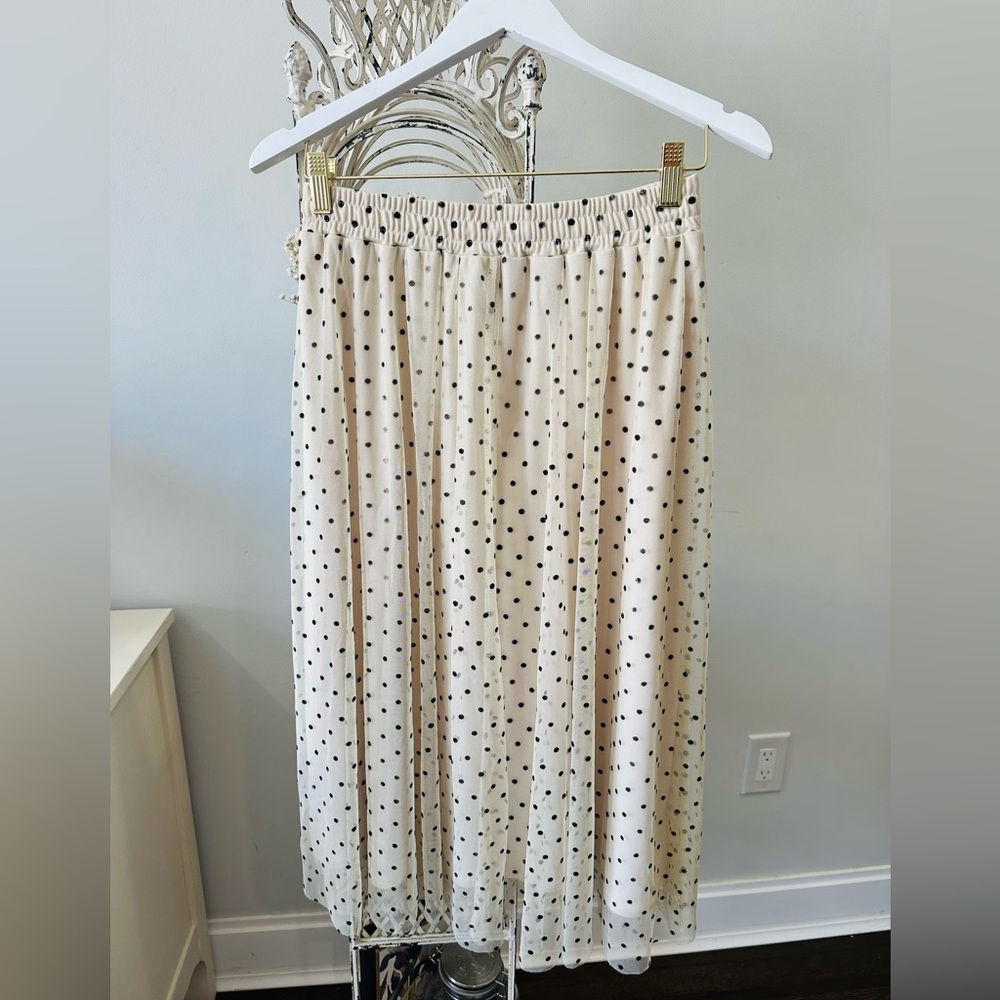 H&M Cream A-Line Skirt